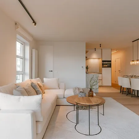 Huswell - Luxury With Parking In Apartament