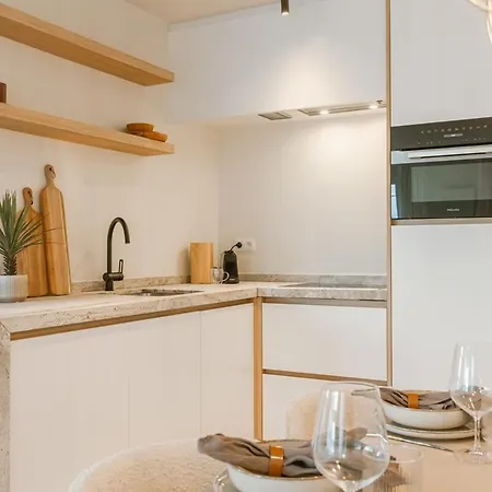 Huswell - Luxury With Parking In Apartament *