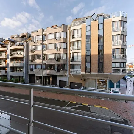Huswell - Luxury With Parking In * Knokke-Heist